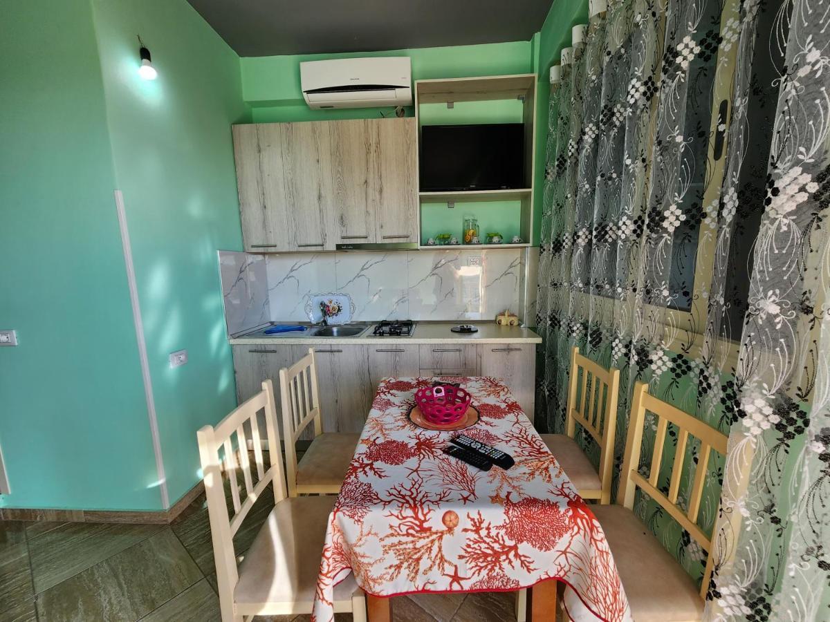 Villa Orange Vlore Bagian luar foto